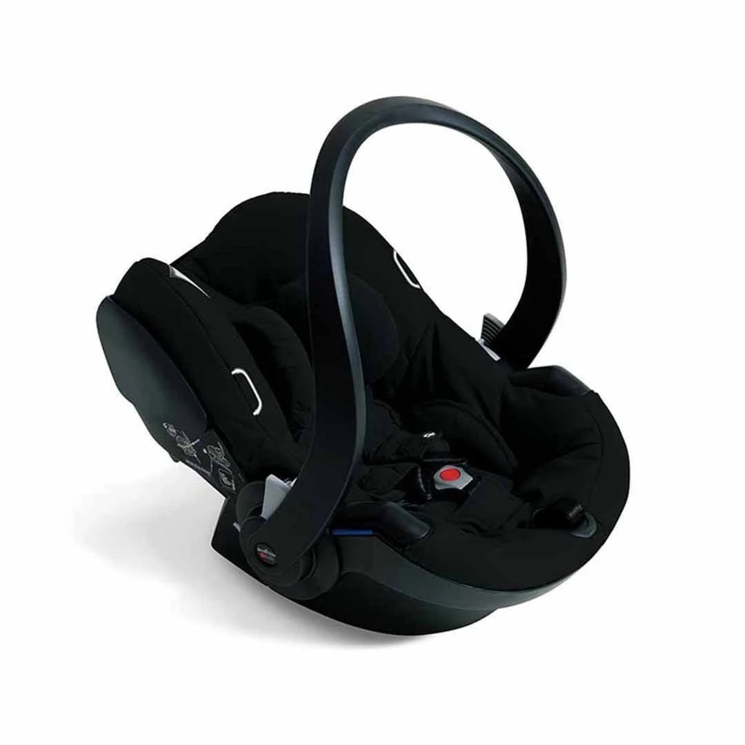 BABYZEN YOYO Car Seat By BeSafe - Black 1 BABYZEN YOYO Car Seat By BeSafe - Black